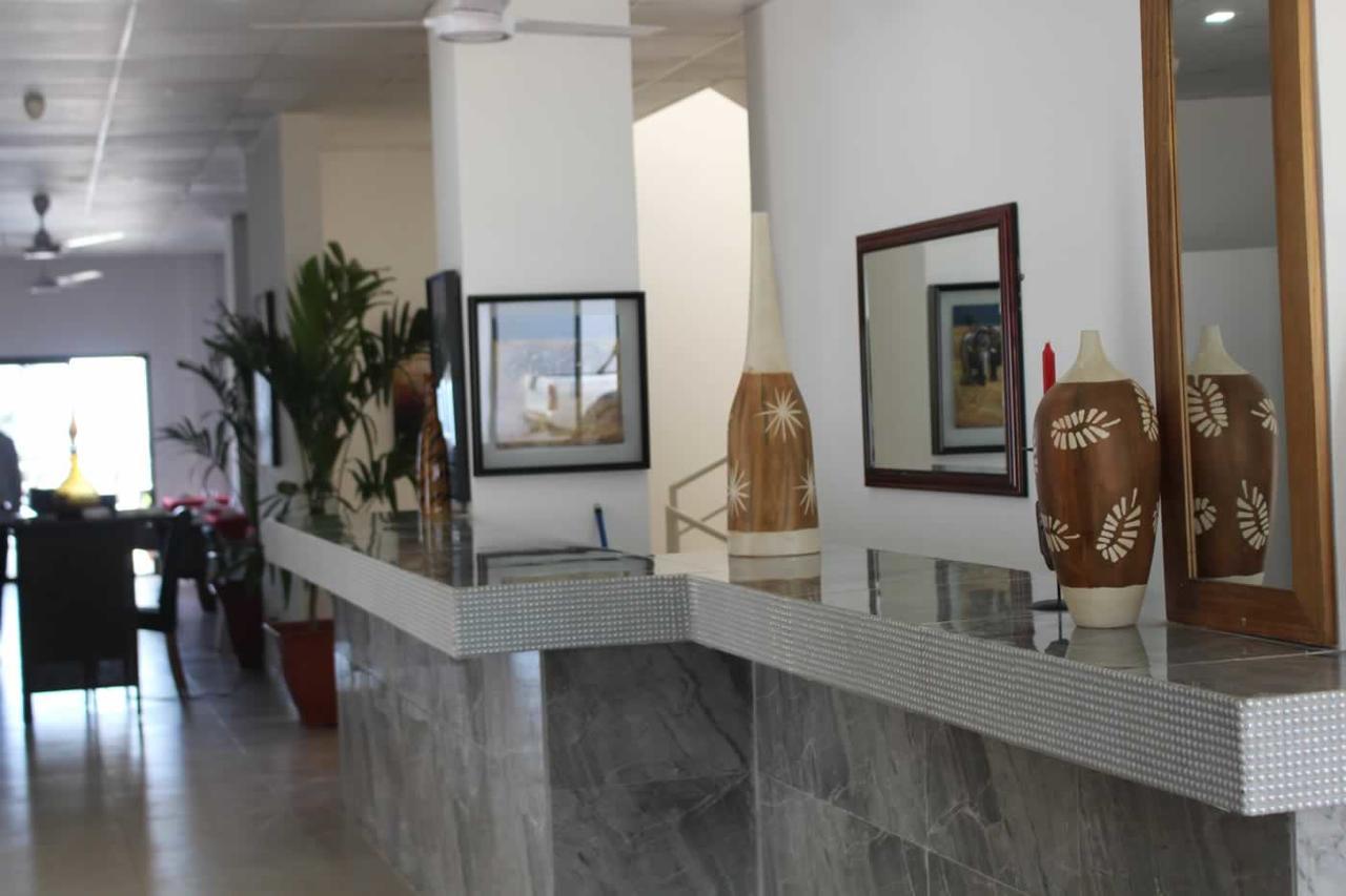 Swiss Boutique Hotel (Adults Only) Serrekunda Exterior photo