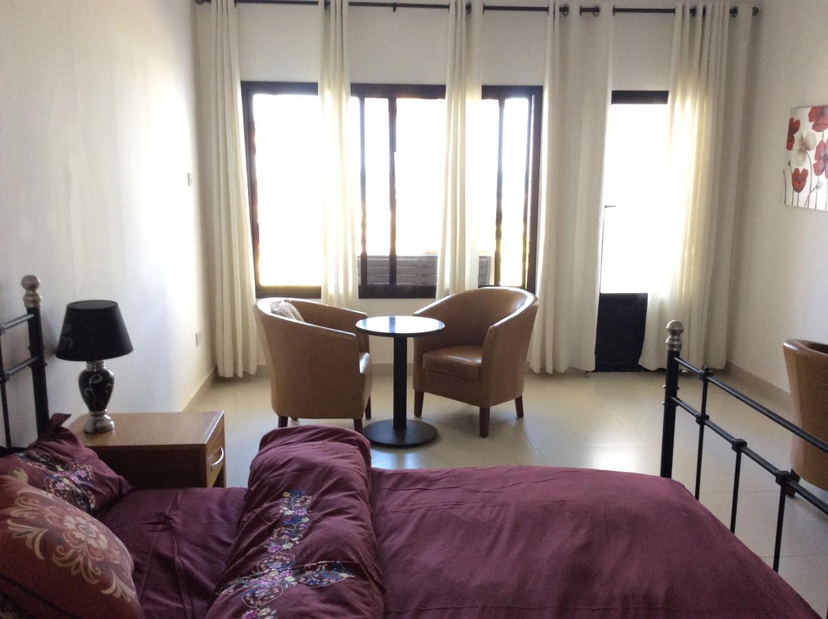Swiss Boutique Hotel (Adults Only) Serrekunda Exterior photo