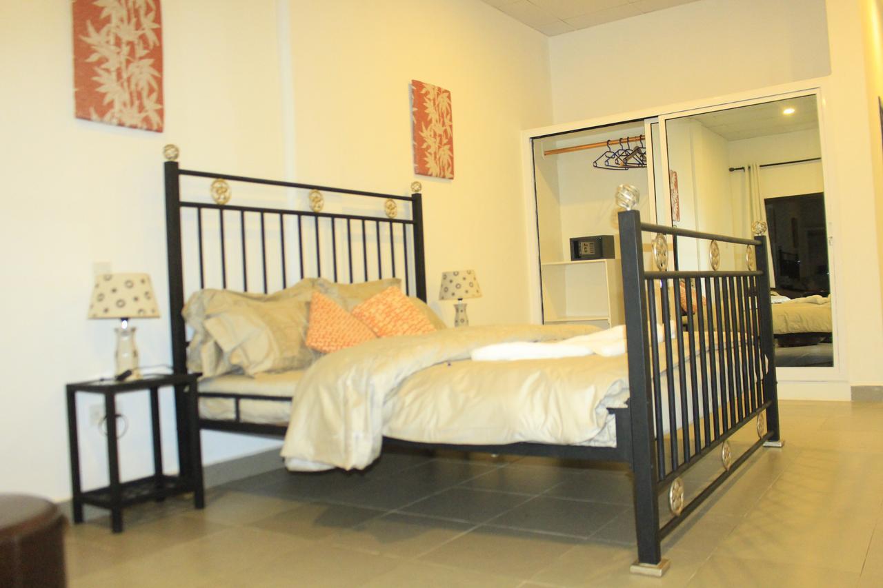 Swiss Boutique Hotel (Adults Only) Serrekunda Exterior photo