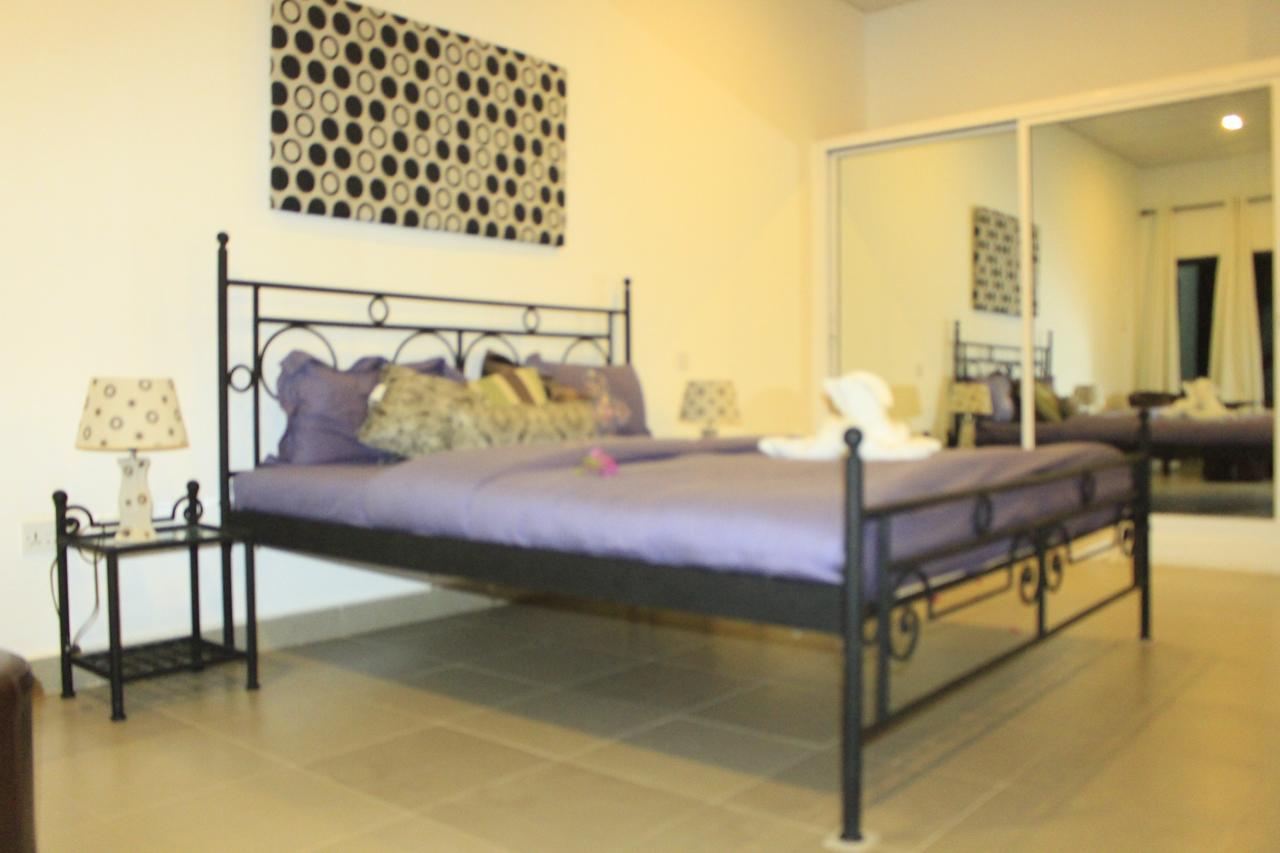 Swiss Boutique Hotel (Adults Only) Serrekunda Exterior photo