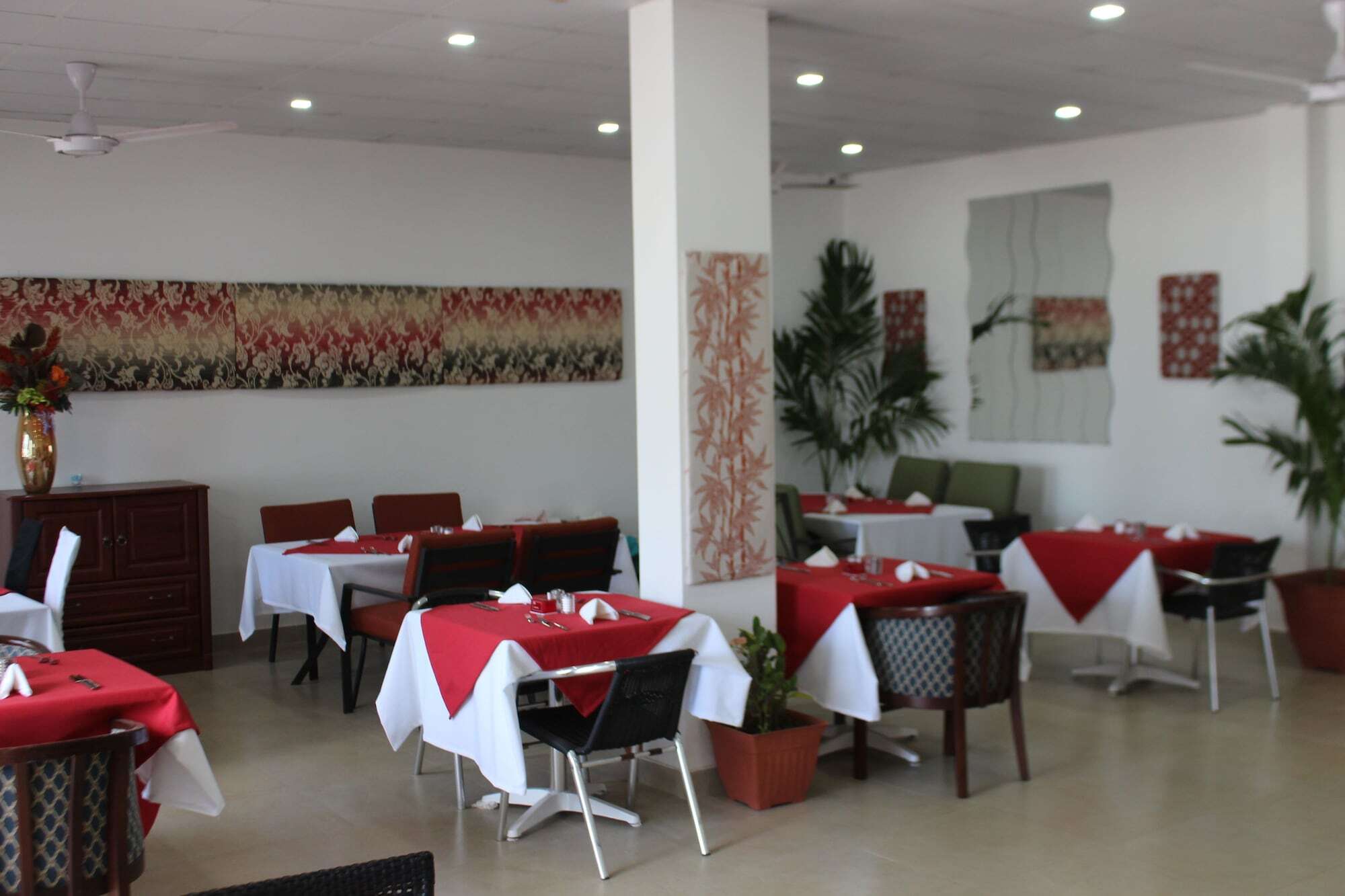 Swiss Boutique Hotel (Adults Only) Serrekunda Exterior photo